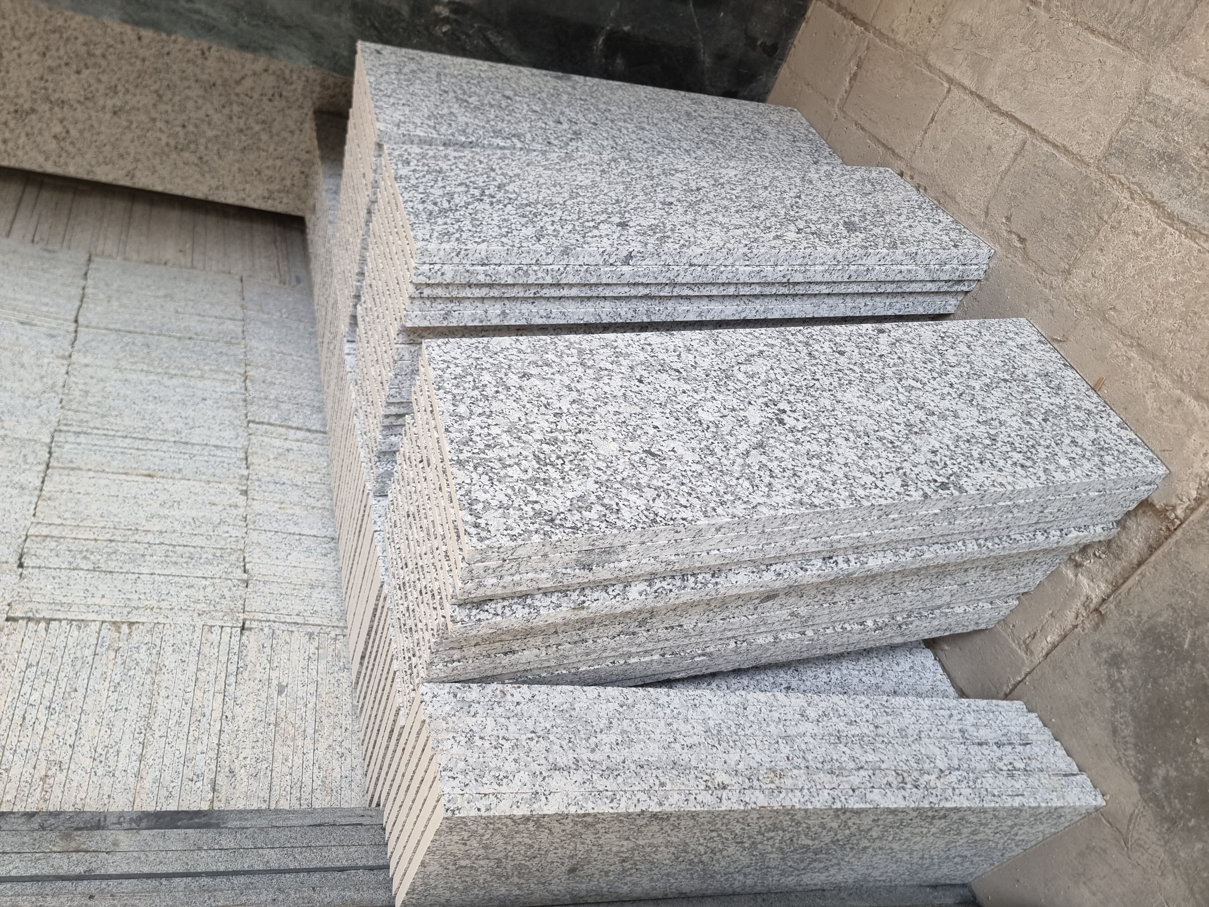 سنگ گرانیت نهبندان