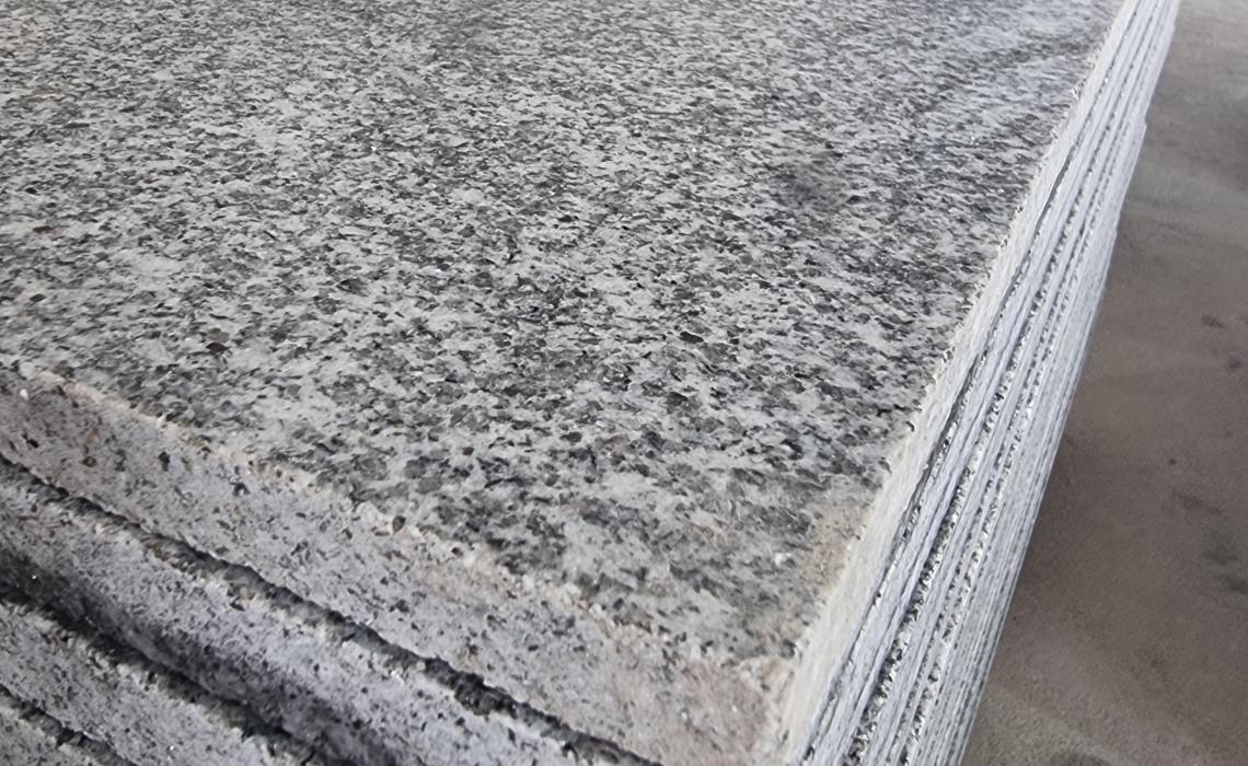 فرشی 20*40 گرانیت نهبندان مناسب پارگینک و پاگرد پله